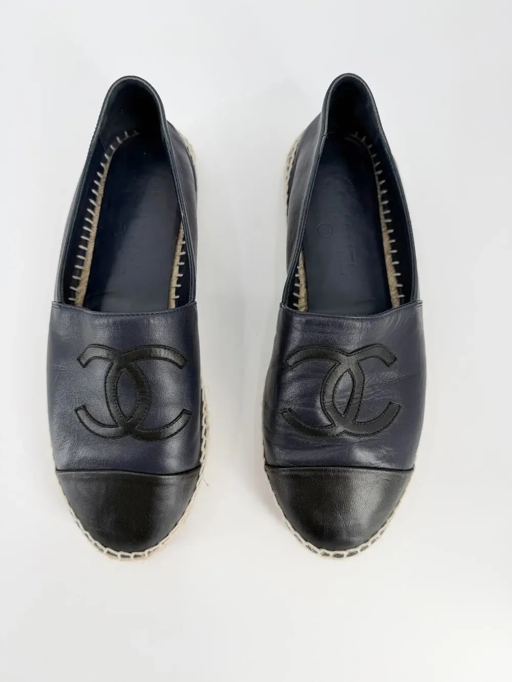 Chanel Black Navy Lambskin Leather CC Logo Espadrilles Flat Shoe 40 Authentic
